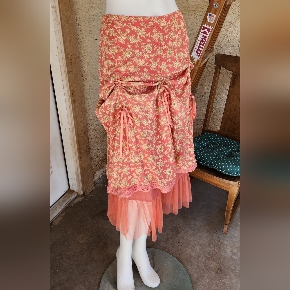 April Cornell Floral Skirt w/ Tulle Underskirt and Satin Pull Ribbon Ruching - Picture 11 of 12